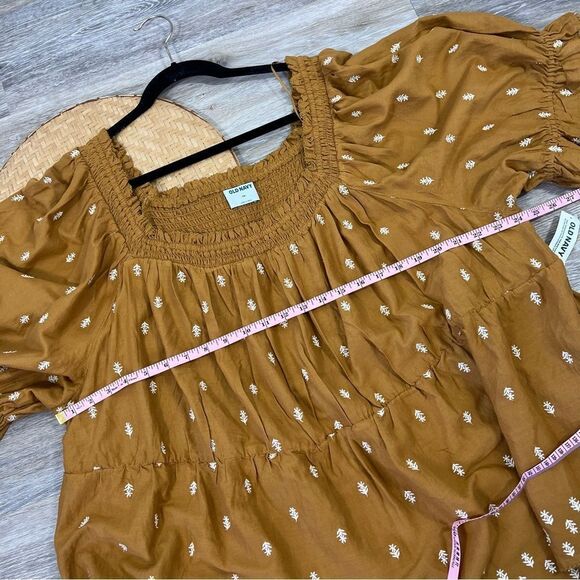 Nwt old navy mustard yellow smocked‎ embroidered puff sleeve blouse - Picture 6 of 7